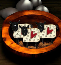 Load image into Gallery viewer, Primitive sheep dough bowl fillers