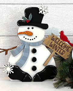 Snowman shelf sitter